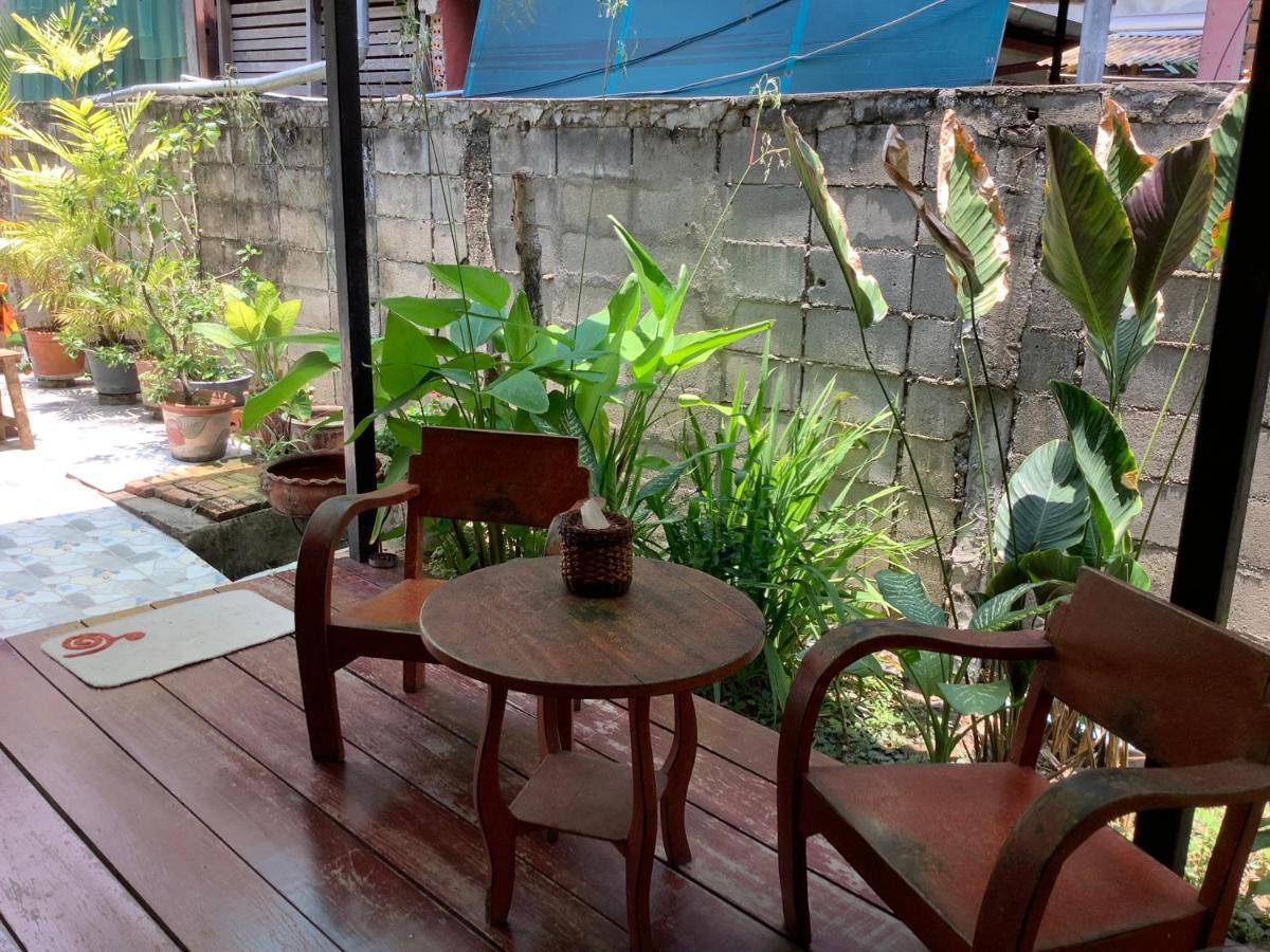 Tata Guesthouse เชียงใหม่ ภายนอก รูปภาพ